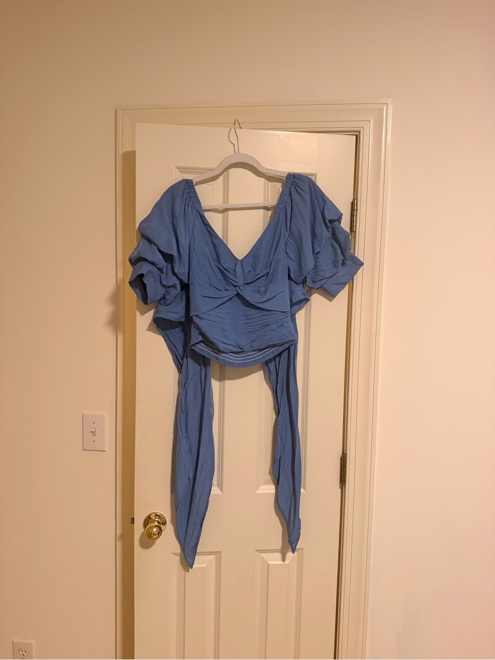 DO+BE Blue Puff Sleeve Tie-Back Crop Top